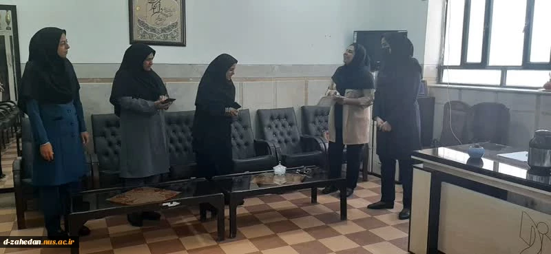 به مناسبت هفته خوابگاه ها تجلیل از سرپرستان برتر آموزشکده فنی وحرفه ای دختران زاهدان امروز شنبه 1402/02/22 ساعت 10صبح 2